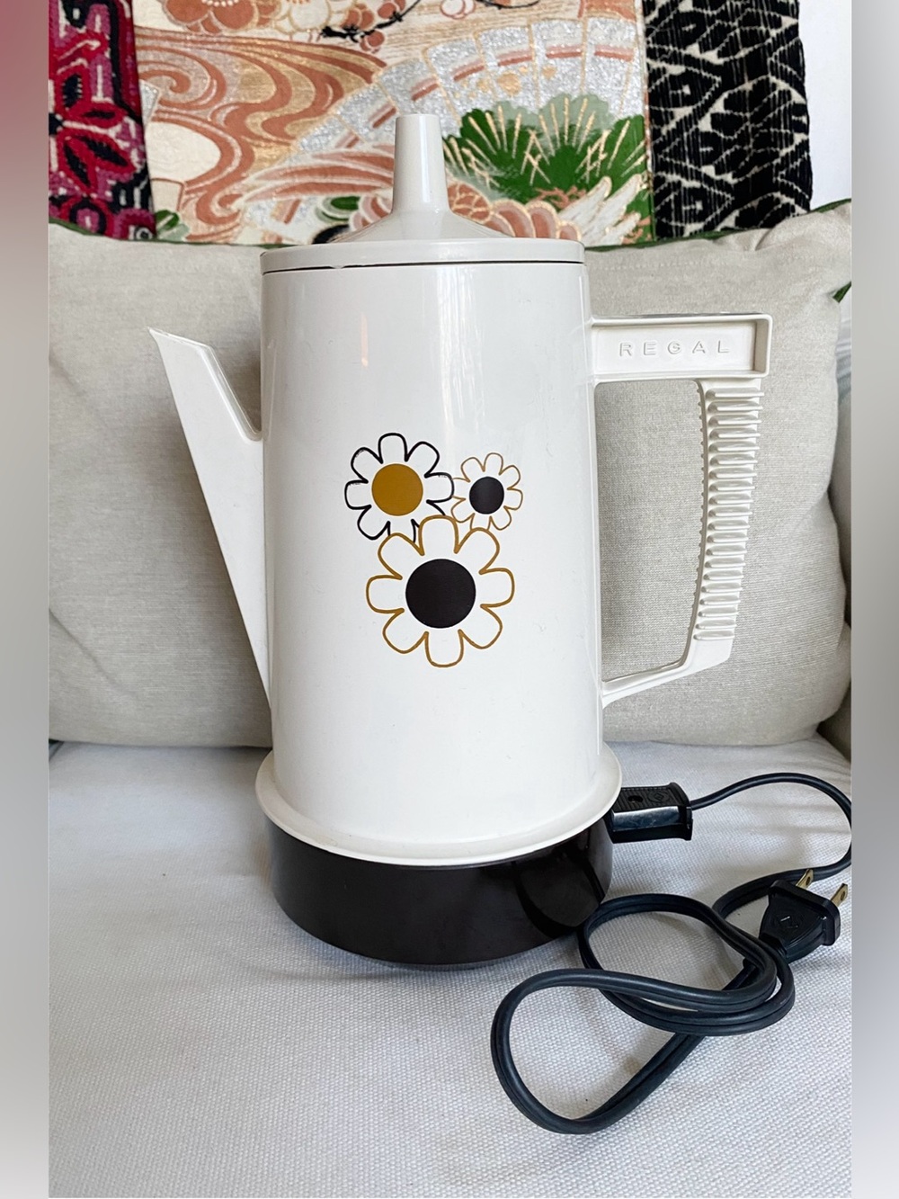 VTG Regal Poly Perk Coffee Pot Electric Percolator 1970s Daisies Complete Tested
